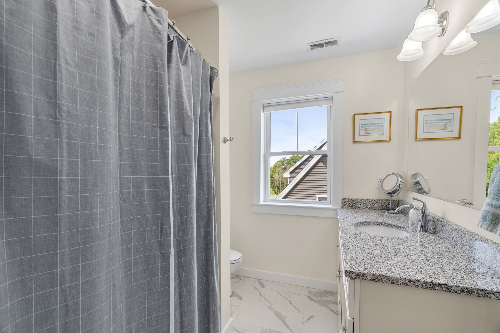 Rochester, New Hampshire, 03867, United States, 3 Bedrooms Bedrooms, ,3 BathroomsBathrooms,Residential,For Sale,1942265