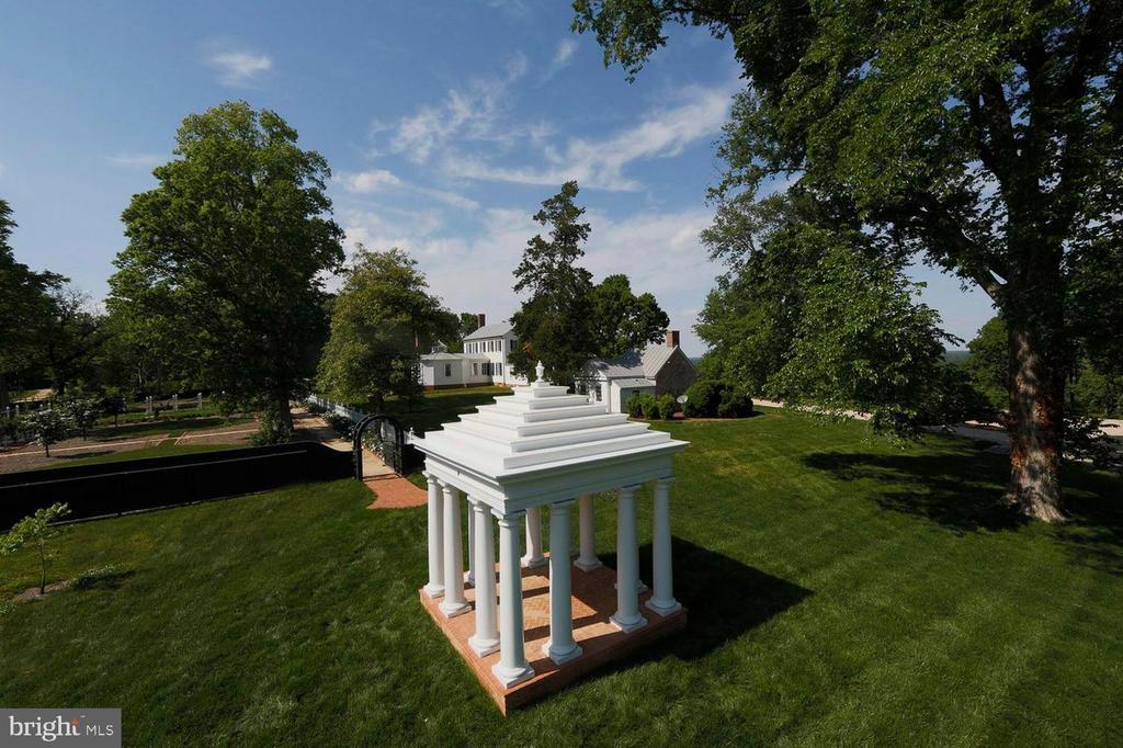 Rappahannock Academy, Virginia, 22538, United States, 4 Bedrooms Bedrooms, ,5 BathroomsBathrooms,Residential,For Sale,1917132