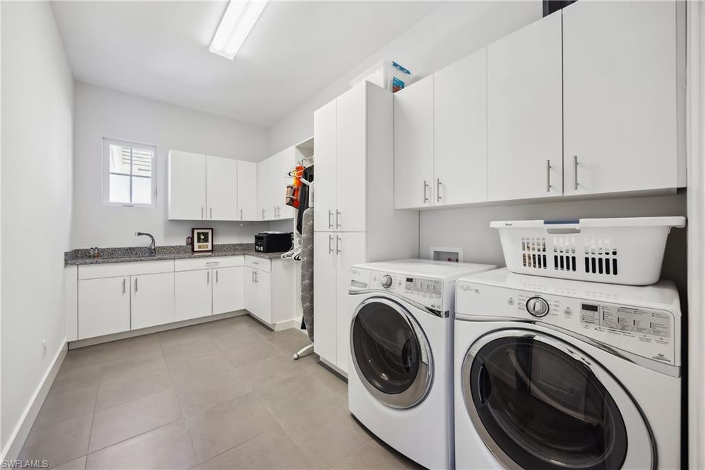 Naples, Florida, 34103, United States, 4 Bedrooms Bedrooms, ,4 BathroomsBathrooms,Residential,For Sale,1994421