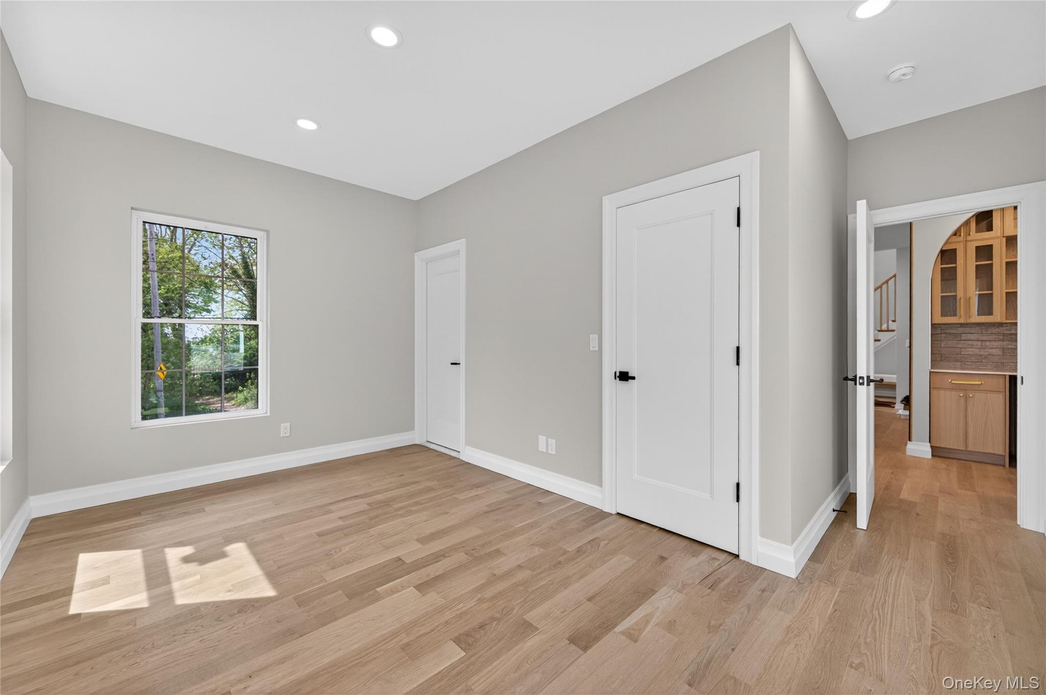  15 Ridge Drive, Port Washington, NY, 11050 - 物件實景