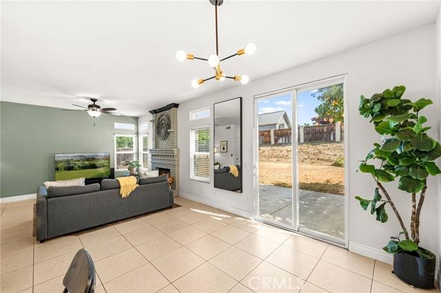 Temecula, California, 92591, United States, 3 Bedrooms Bedrooms, ,3 BathroomsBathrooms,Residential,For Sale,1890325