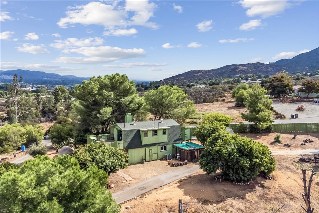 Lake Elsinore, California, 92530, United States, 3 Bedrooms Bedrooms, ,1 BathroomBathrooms,Residential,For Sale,1943552