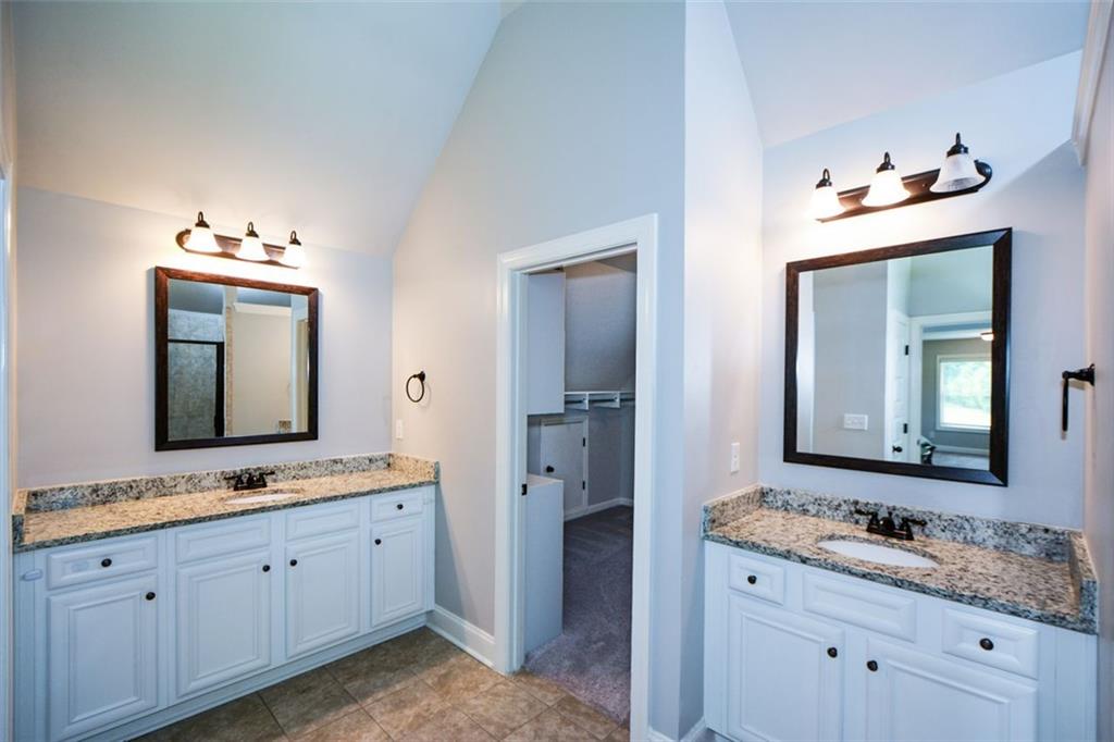 Mcdonough, Georgia, 30252, United States, 5 Bedrooms Bedrooms, ,5 BathroomsBathrooms,Residential,For Sale,1932740