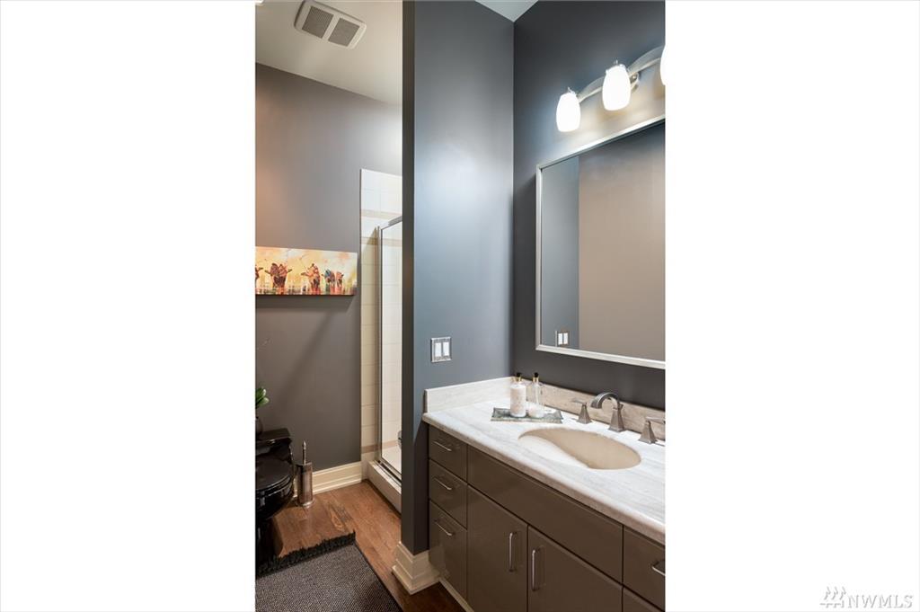 1956 Harvard Ave E 204, Seattle, Washington, 98102, United States, 2 Bedrooms Bedrooms, ,2 BathroomsBathrooms,Residential,For Sale,1956 Harvard Ave E 204,1446429