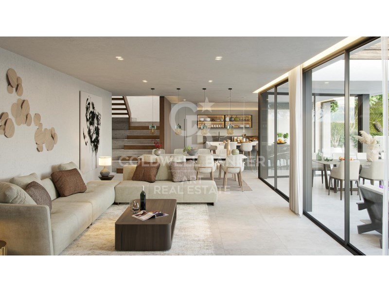 Málaga, Andalusia, ES, 4 Bedrooms Bedrooms, ,3 BathroomsBathrooms,Residential,For Sale,1804044