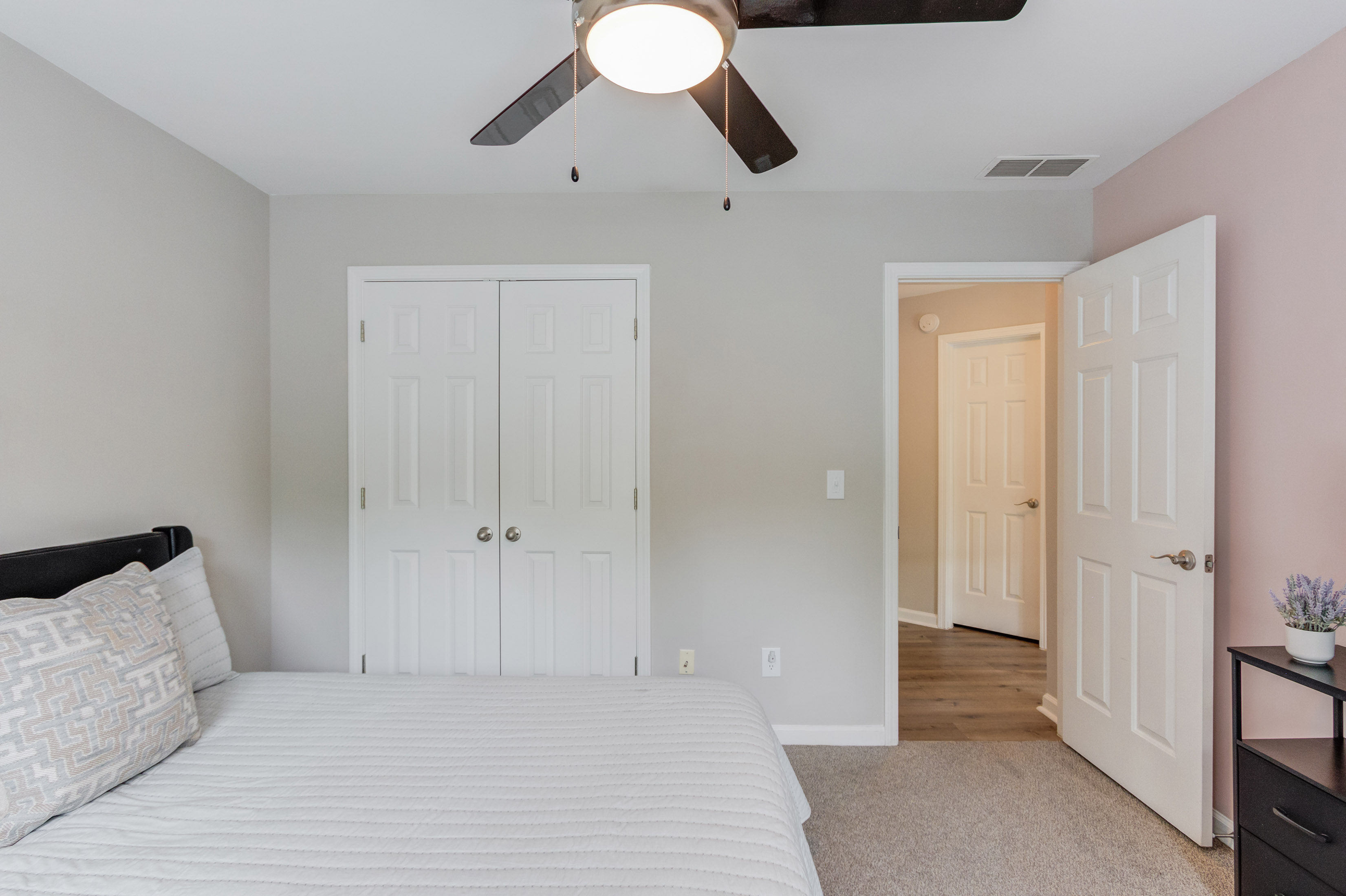  Beautifully Maintained Four Bedroom Home in the Heart of Johns Creek - 物件實景