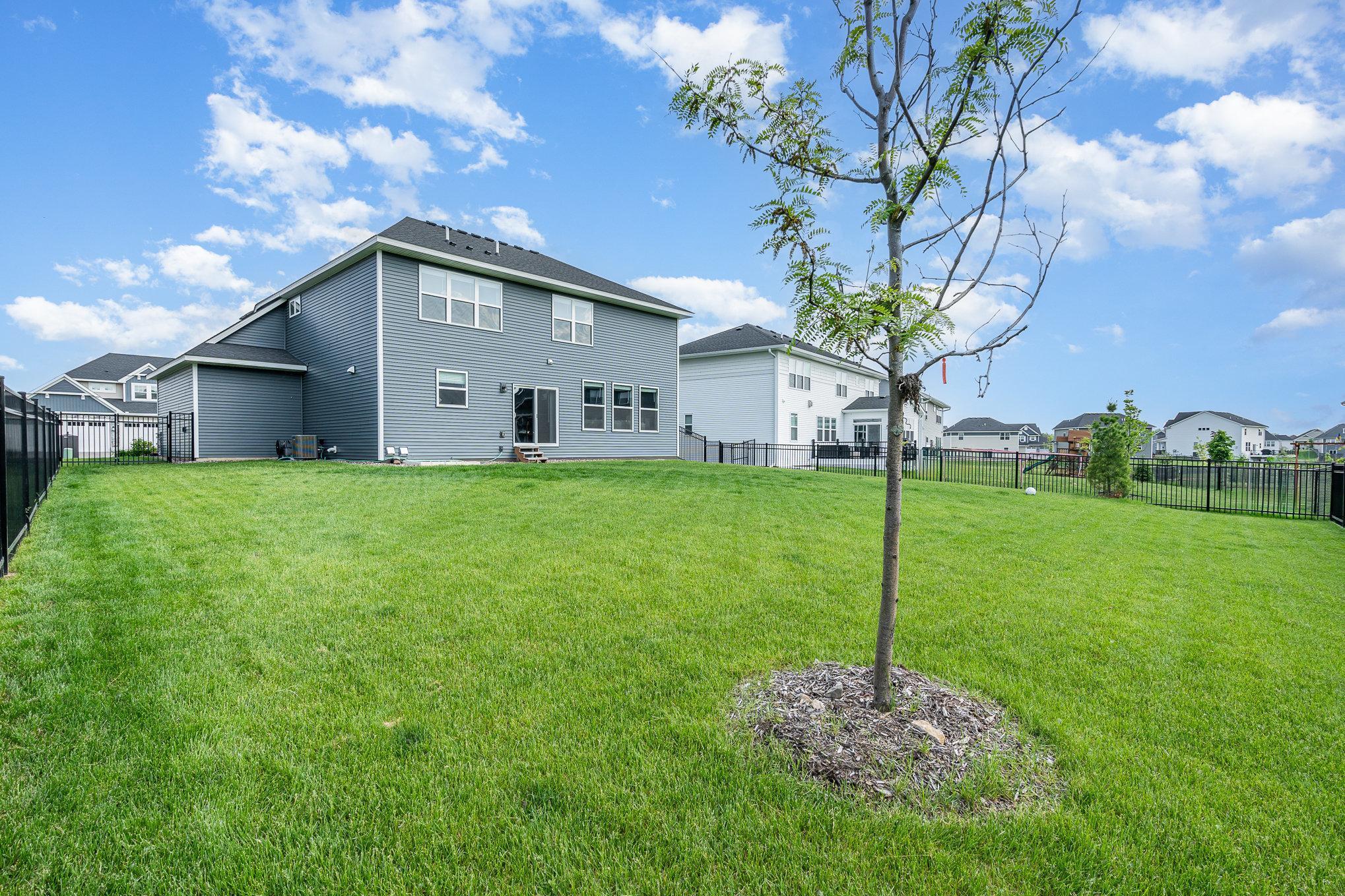 Cottage Grove, Minnesota, 55016, United States, 4 Bedrooms Bedrooms, ,3 BathroomsBathrooms,Residential,For Sale,1989709