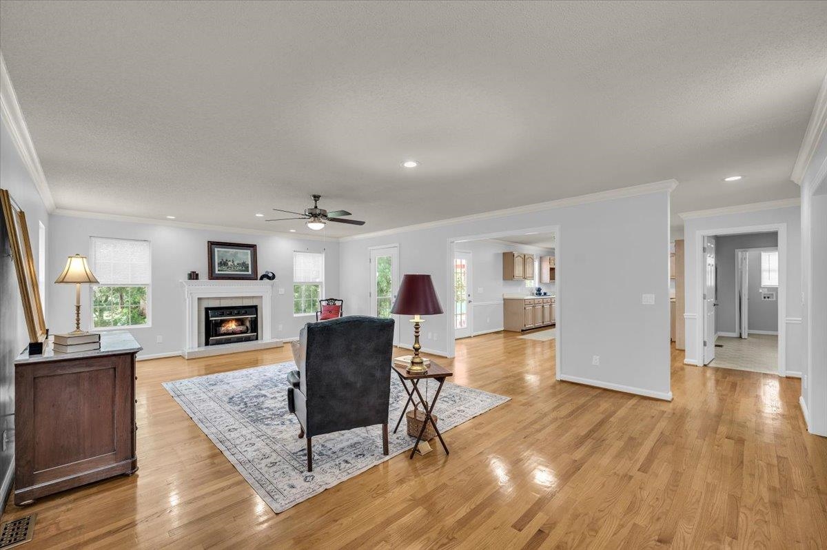 Moore, South Carolina, 29369, United States, 5 Bedrooms Bedrooms, ,4 BathroomsBathrooms,Residential,For Sale,1929120