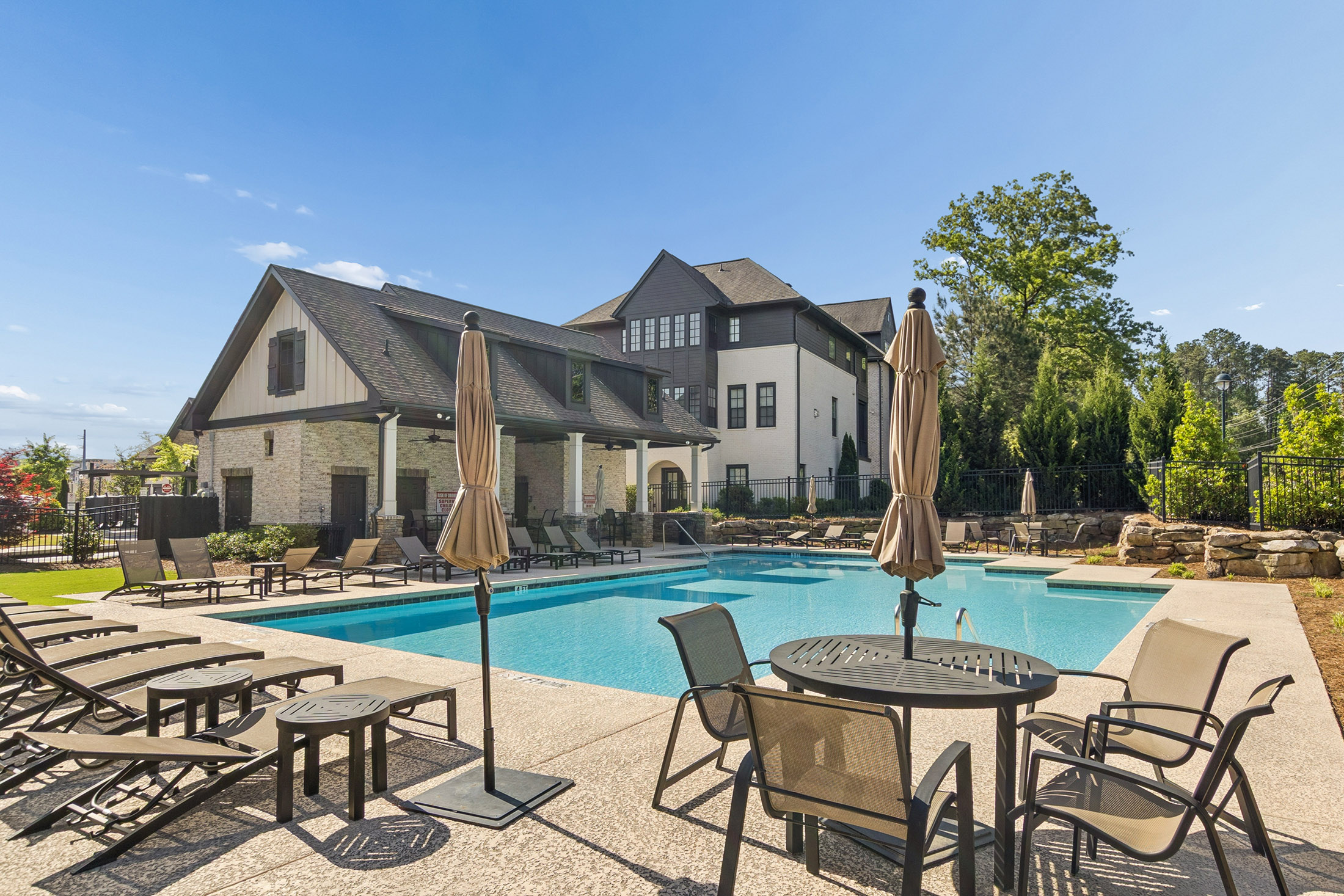  End-Unit Luxury Townhome at Aria - 物件實景