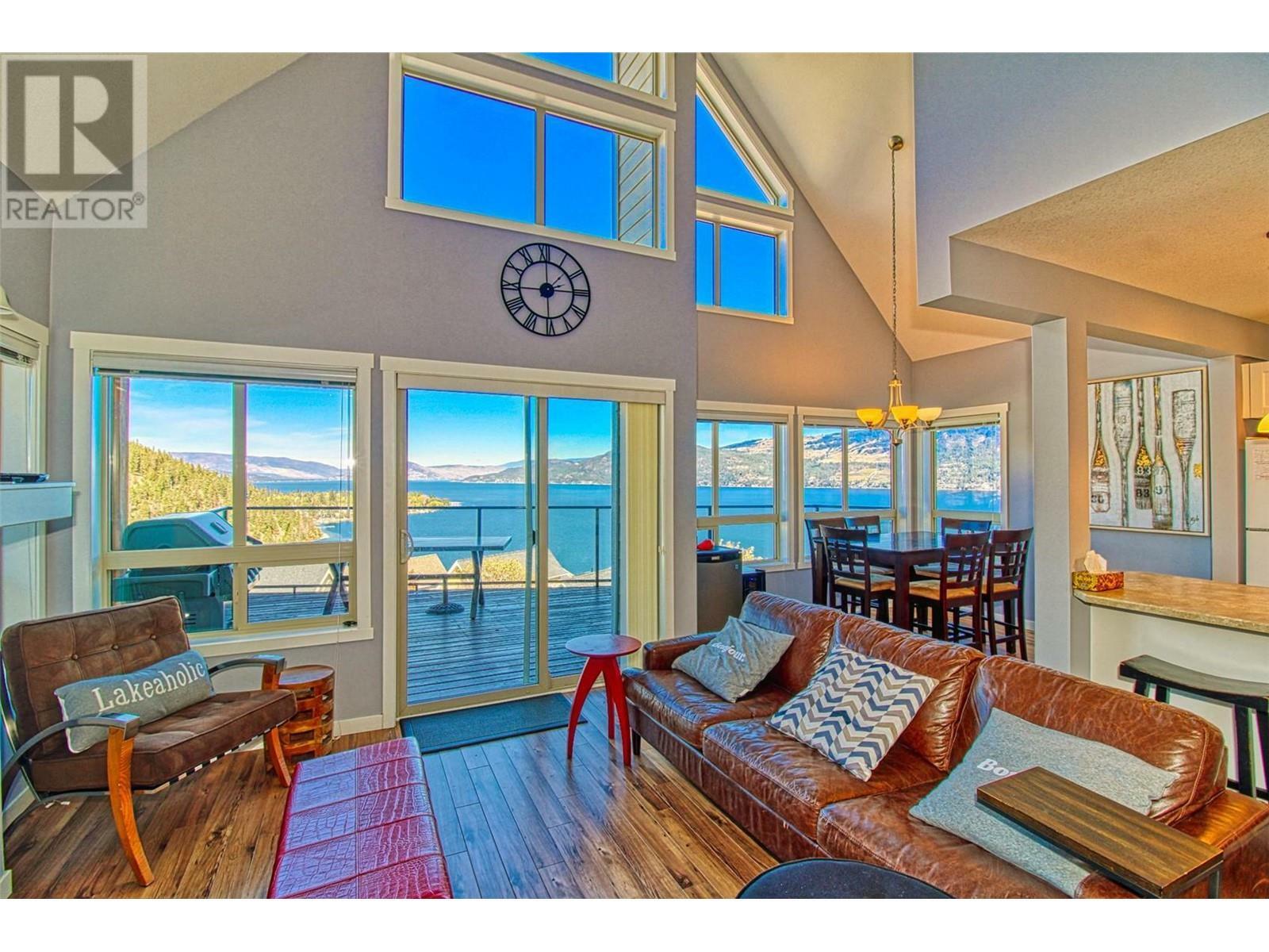 KELOWNA, British Columbia, V1Z 3R8, CA, 3 Bedrooms Bedrooms, ,2 BathroomsBathrooms,Residential,For Sale,1836917