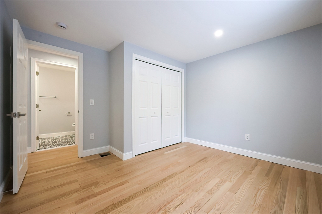 Wayland, Massachusetts, 01778, United States, 3 Bedrooms Bedrooms, ,2 BathroomsBathrooms,Residential,For Sale,1891680