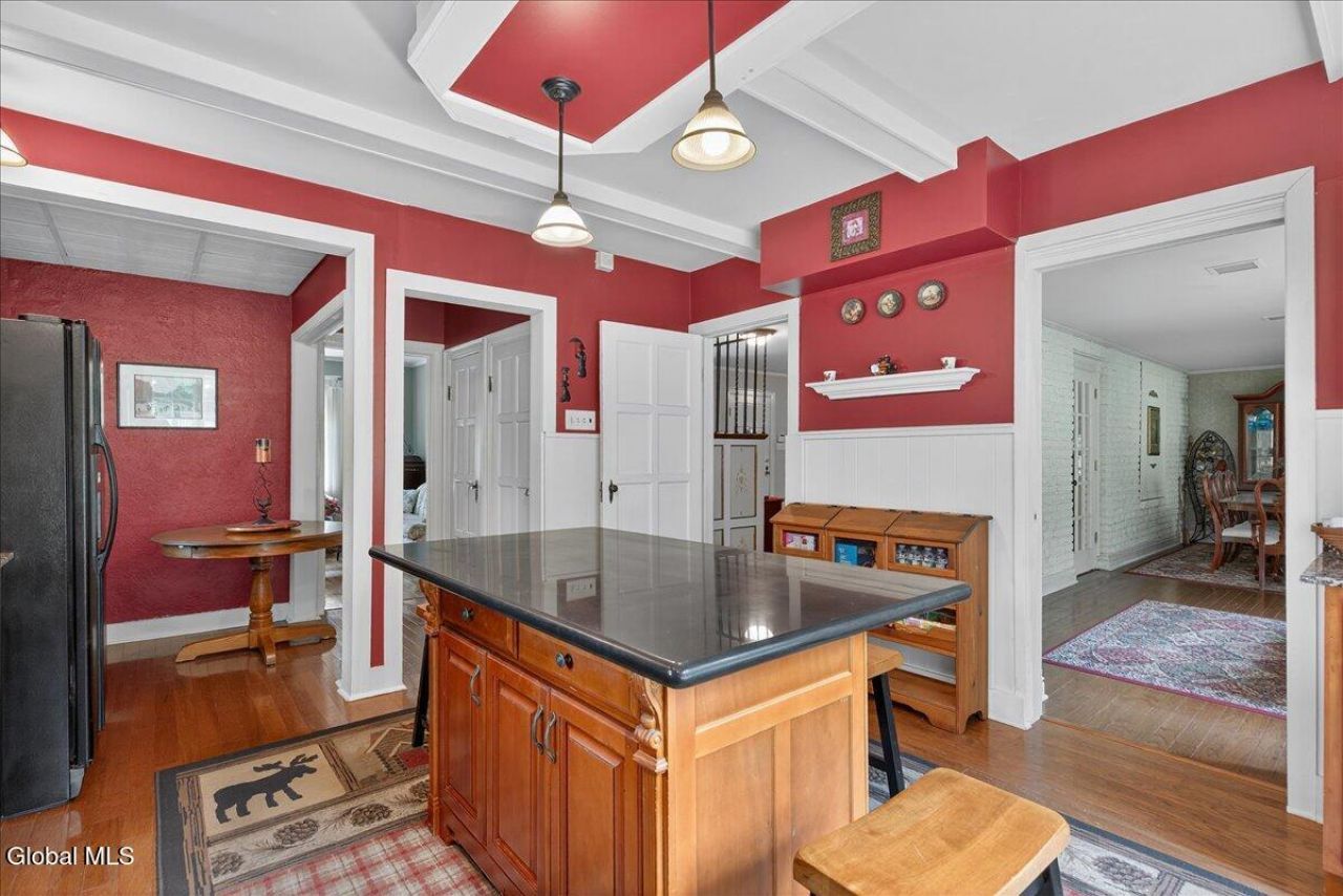 Schenectady, New York, 12309, United States, 5 Bedrooms Bedrooms, ,4 BathroomsBathrooms,Residential,For Sale,1938536