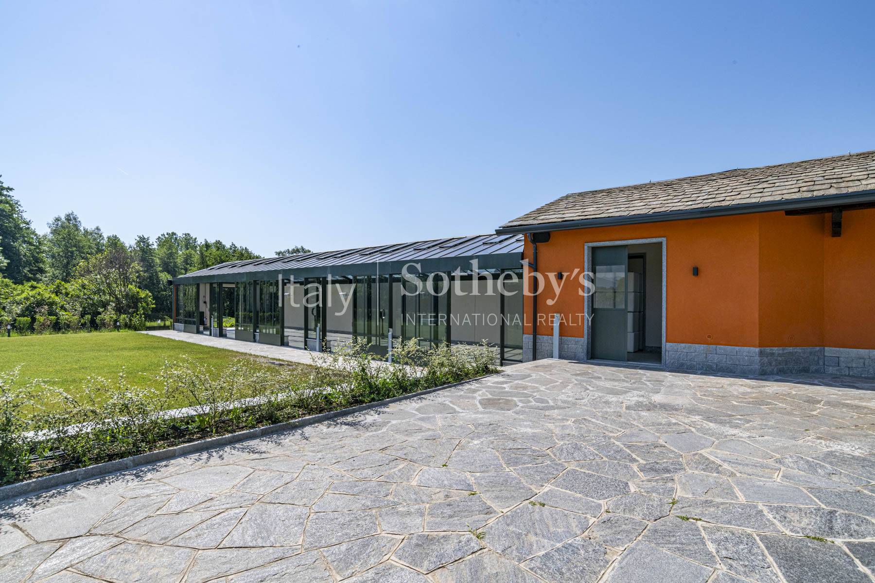  Distinguished villa with private art park and olive grove - 物件實景
