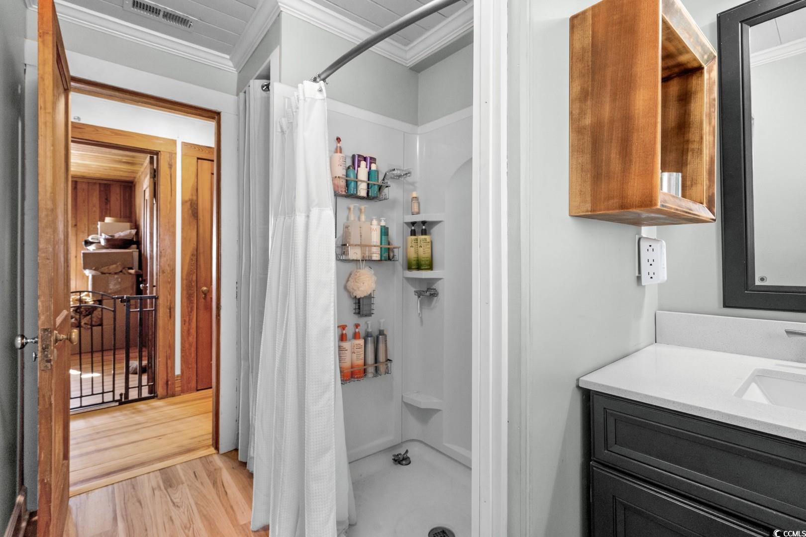 North Myrtle Beach, South Carolina, 29582, United States, 6 Bedrooms Bedrooms, ,3 BathroomsBathrooms,Residential,For Sale,1994221