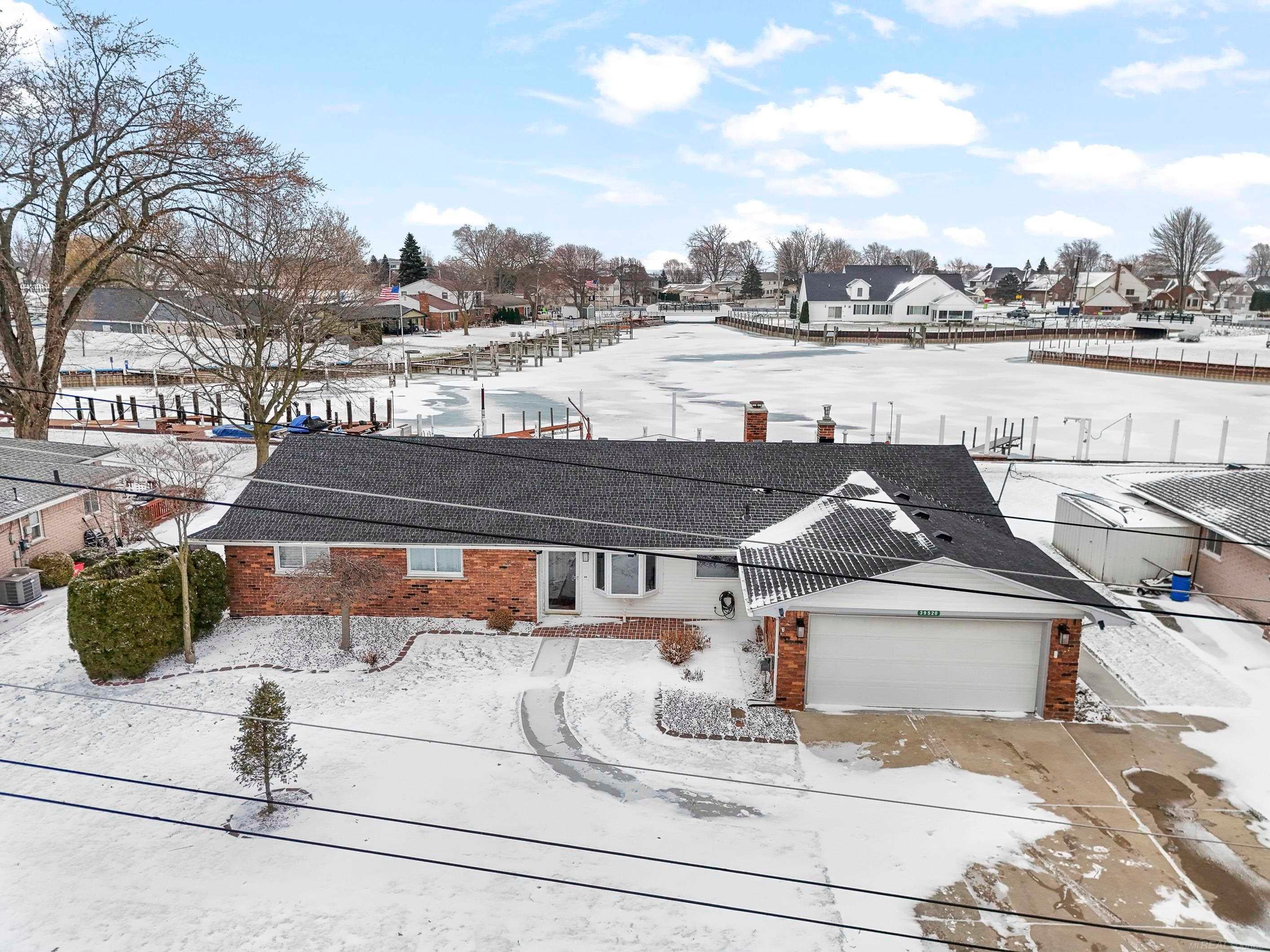 Harrison Twp, Michigan, 48045, United States, 3 Bedrooms Bedrooms, ,2 BathroomsBathrooms,Residential,For Sale,2005468