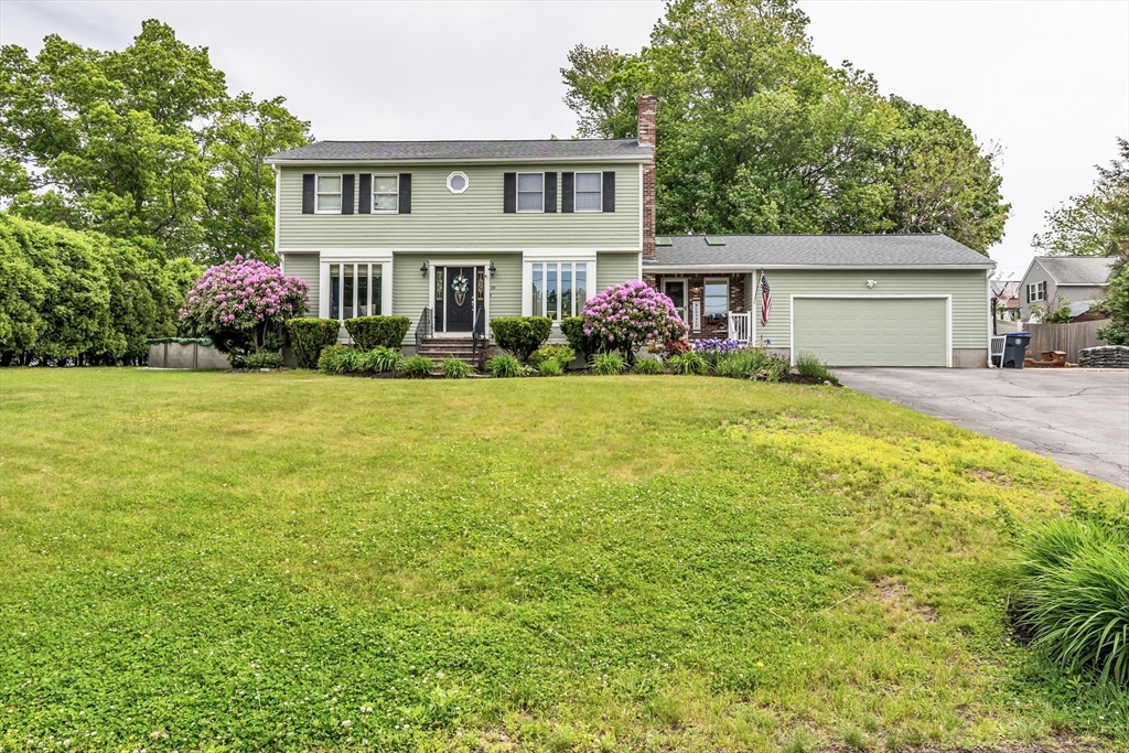 Methuen, Massachusetts, 01844, United States, 4 Bedrooms Bedrooms, ,2 BathroomsBathrooms,Residential,For Sale,2048682