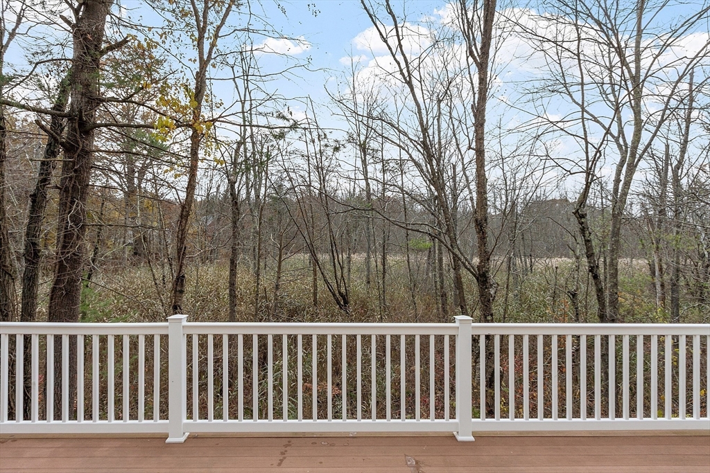 Worcester, Massachusetts, 01609, United States, 3 Bedrooms Bedrooms, ,4 BathroomsBathrooms,Residential,For Sale,1987815