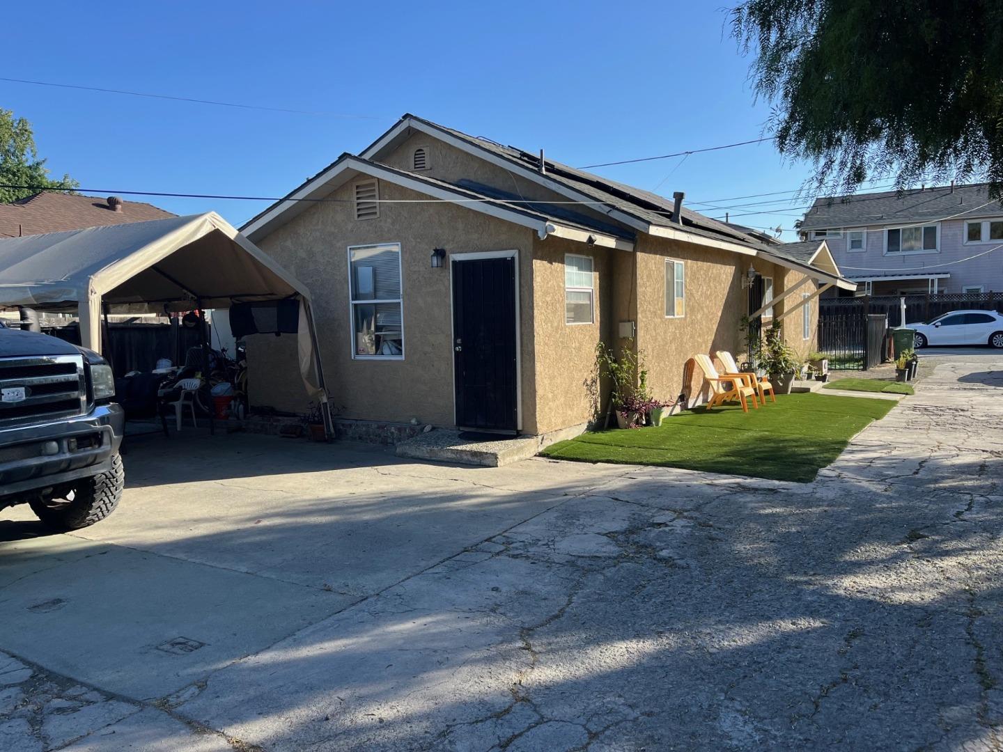 San Jose, California, 95116, United States, 4 Bedrooms Bedrooms, ,2 BathroomsBathrooms,Residential,For Sale,1794588