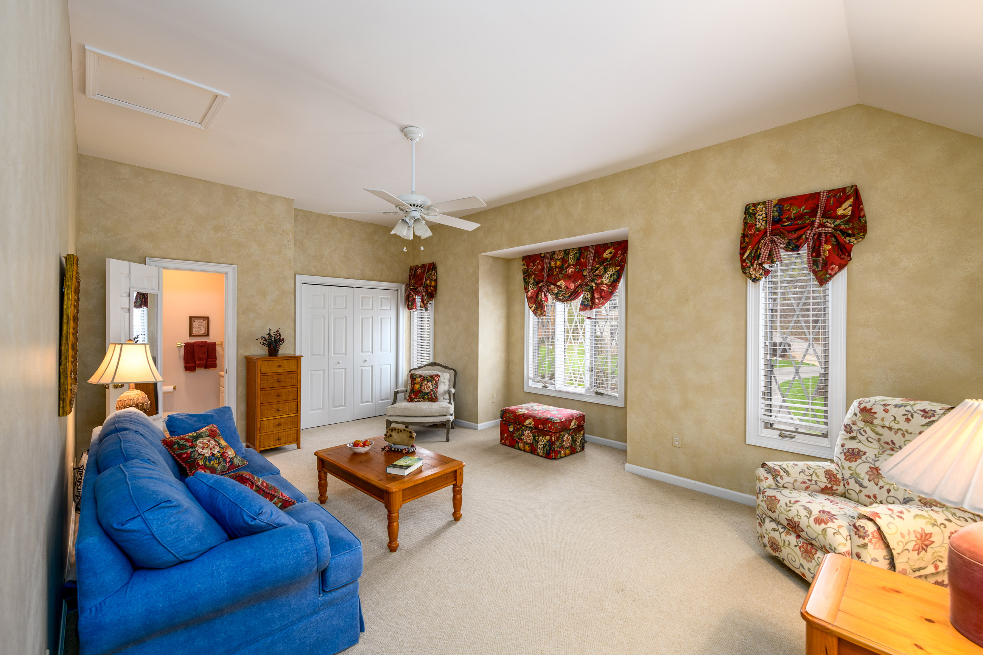  Lakefront Estate with Private Dock, Guest Home and Pool - 物件實景