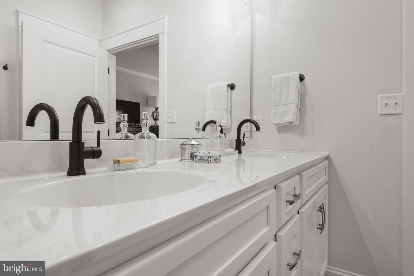 MOUNT JOY, Pennsylvania, 17552, United States, 3 Bedrooms Bedrooms, ,2 BathroomsBathrooms,Residential,For Sale,1913521
