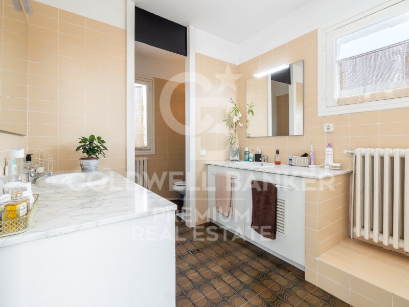 Cerdanyola del Vallès, Catalonia, ES, 4 Bedrooms Bedrooms, ,3 BathroomsBathrooms,Residential,For Sale,1856744