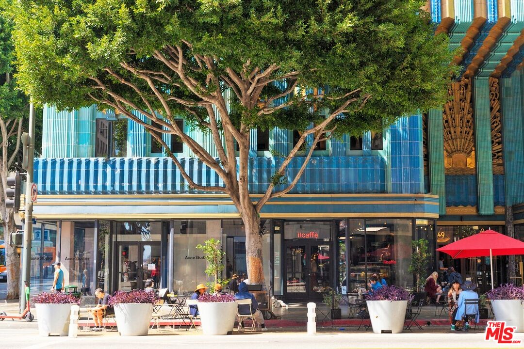 Los Angeles, California, 90015, United States, 1 Bedroom Bedrooms, ,1 BathroomBathrooms,Residential,For Sale,1911768