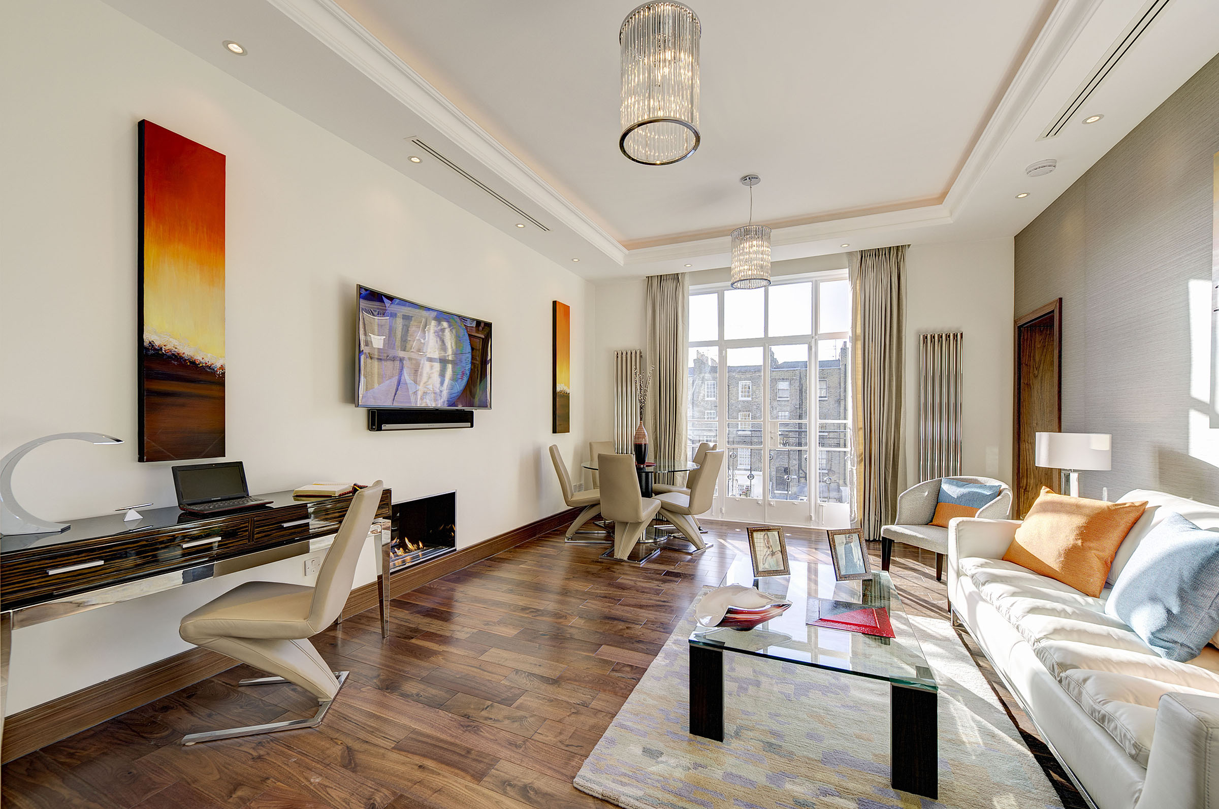 An interior-designed flat on one of London’s most distinguished garden squares 