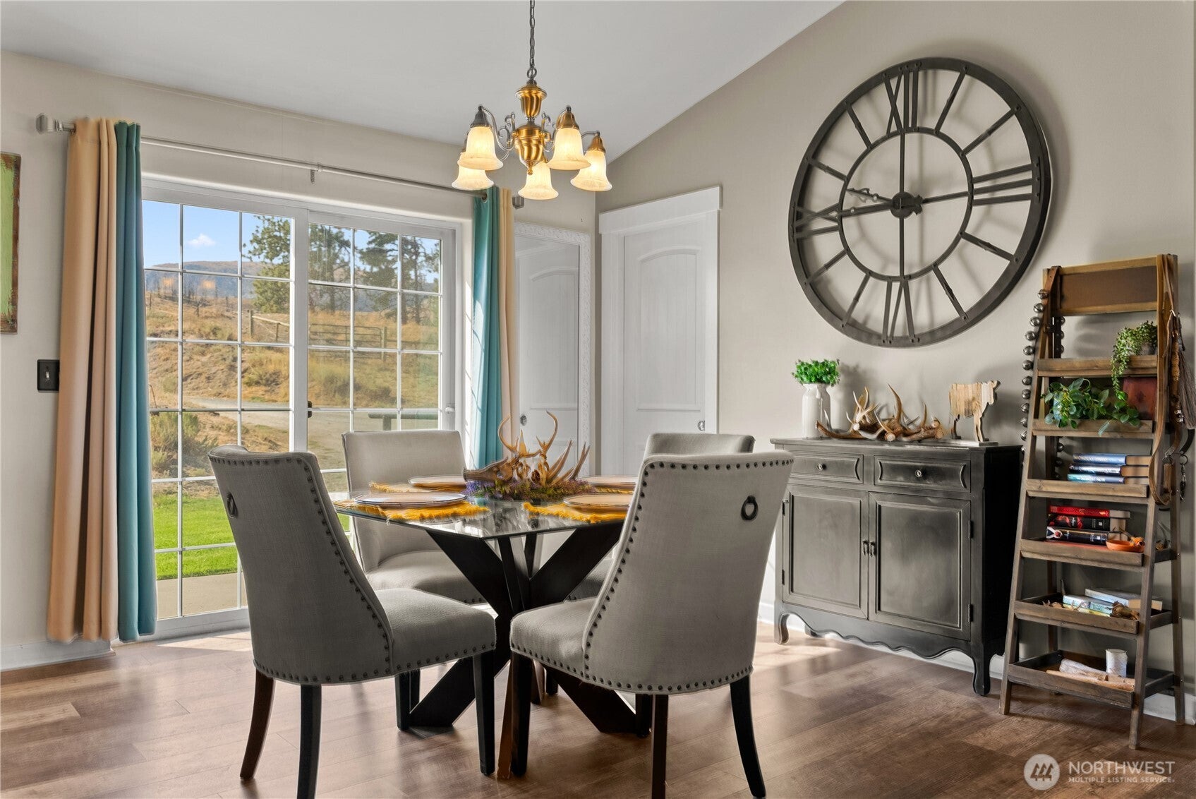 Malott, Washington, 98829, United States, 3 Bedrooms Bedrooms, ,1 BathroomBathrooms,Residential,For Sale,1989338