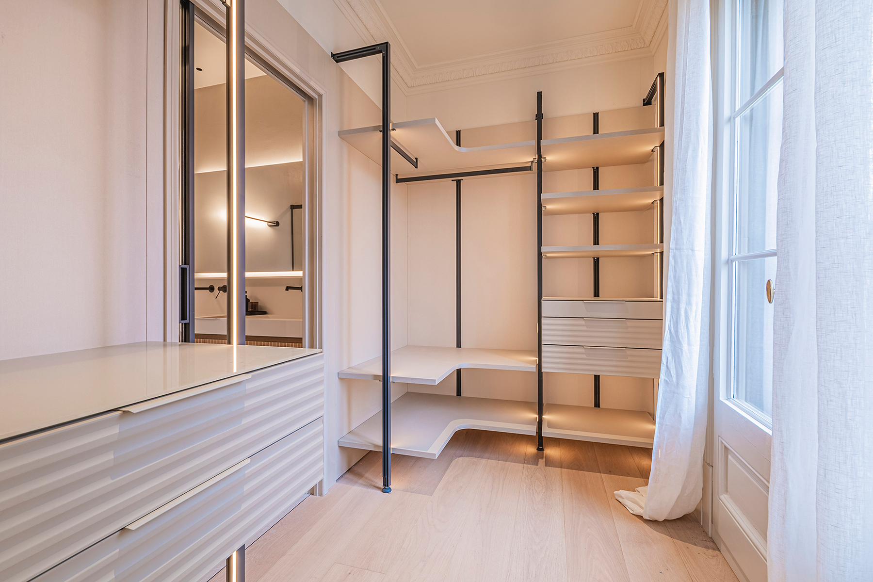  Designer Upper-Floor Apartment with Private Terrace in the Quadrat d’Or - 物件實景