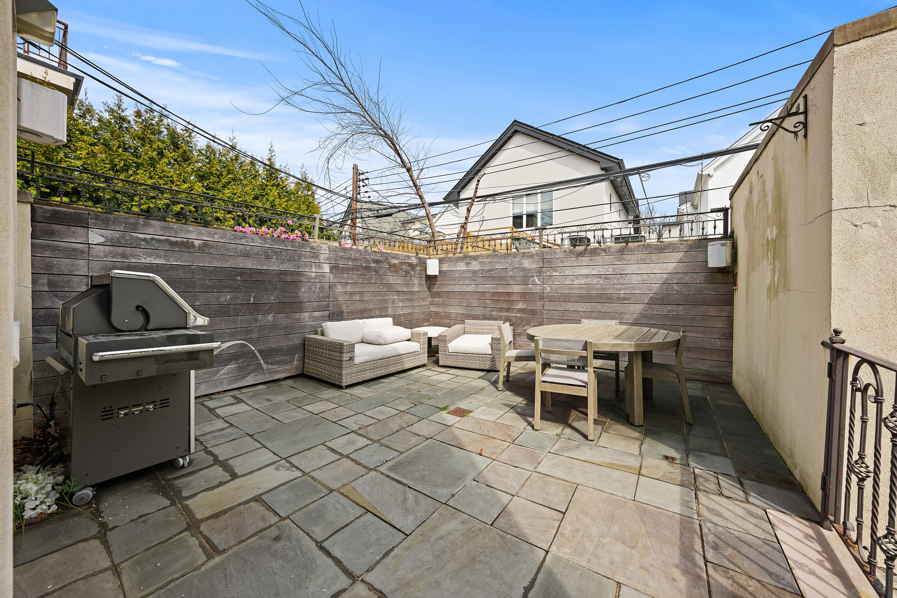 Brooklyn, New York, 11230, United States, 6 Bedrooms Bedrooms, ,5 BathroomsBathrooms,Residential,For Sale,1780771