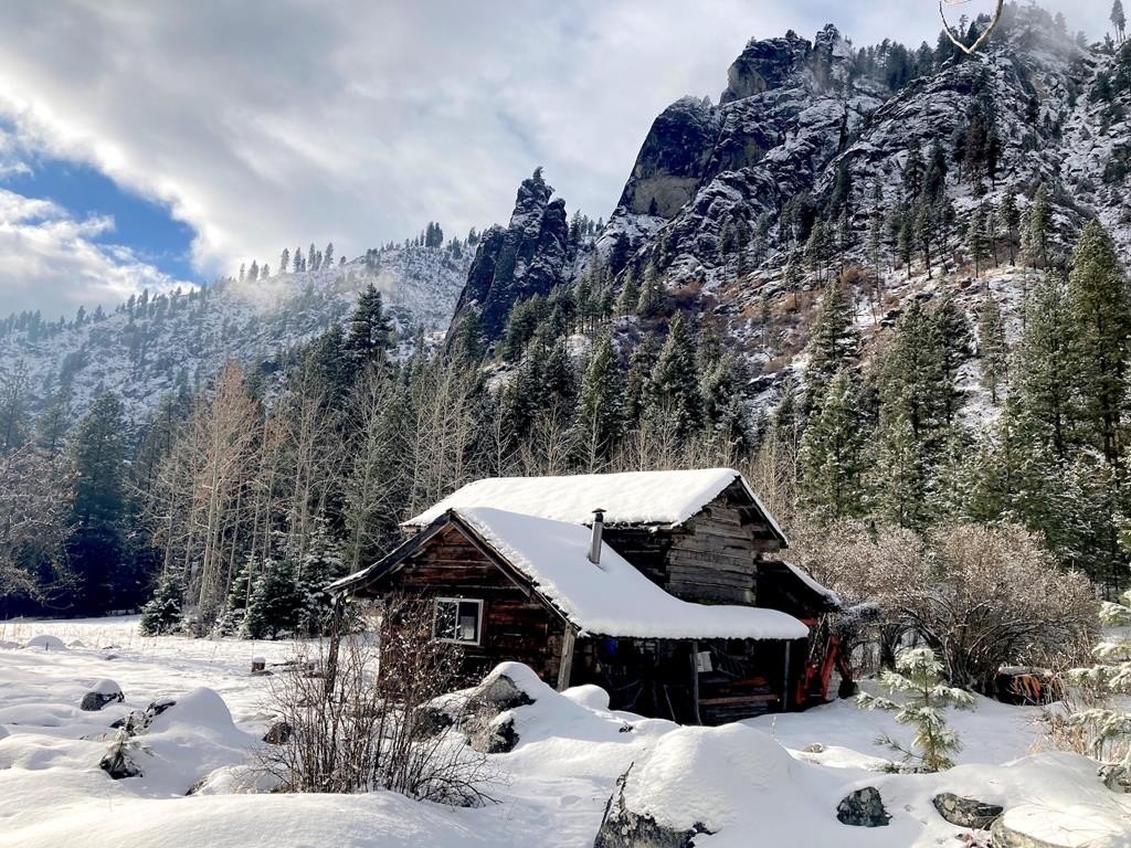 Riggins, Idaho, 83549, United States, 1 Bedroom Bedrooms, ,Residential,For Sale,1762926