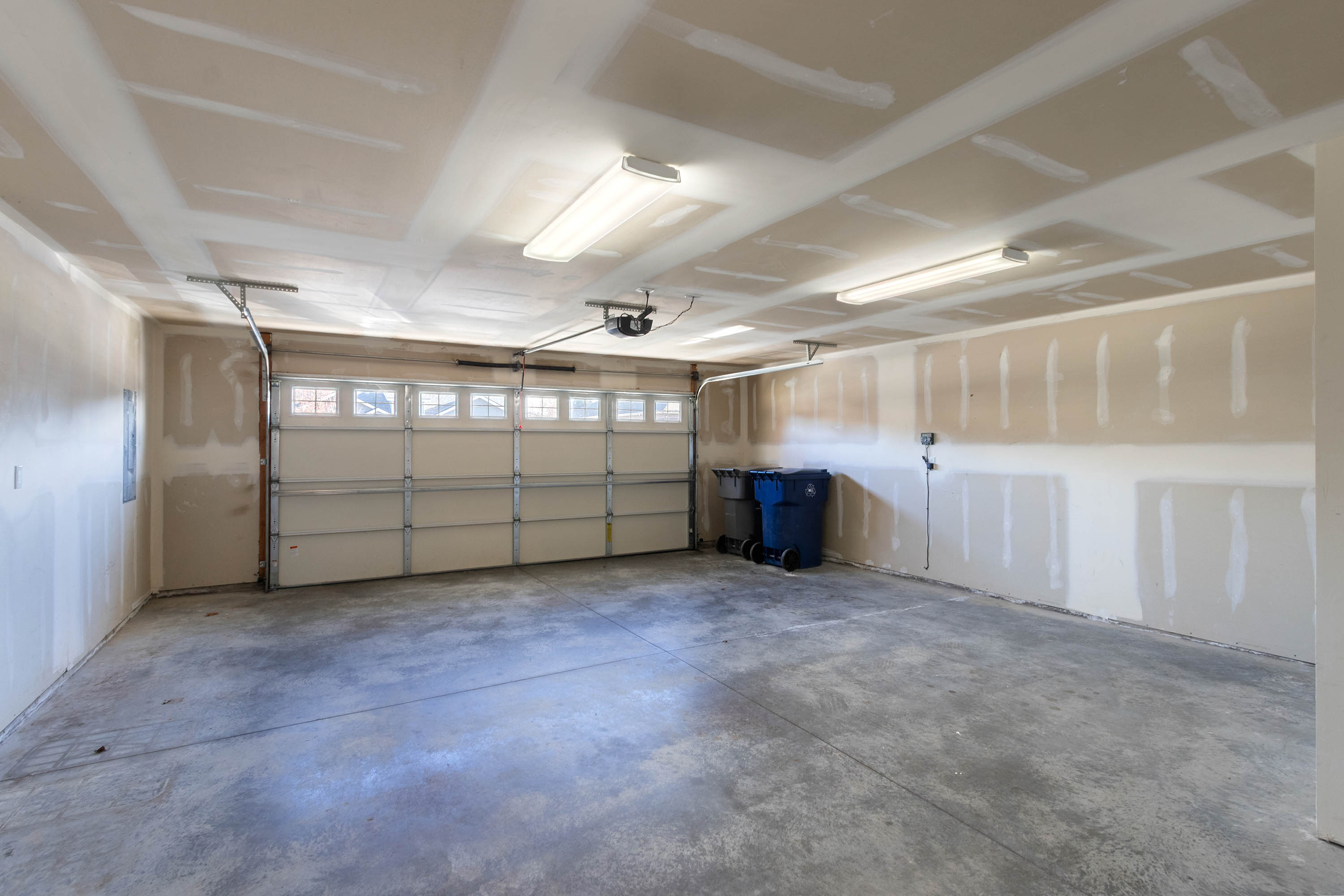 Sandpoint, Idaho, 83864, United States, 3 Bedrooms Bedrooms, ,2 BathroomsBathrooms,Residential,For Sale,2006353