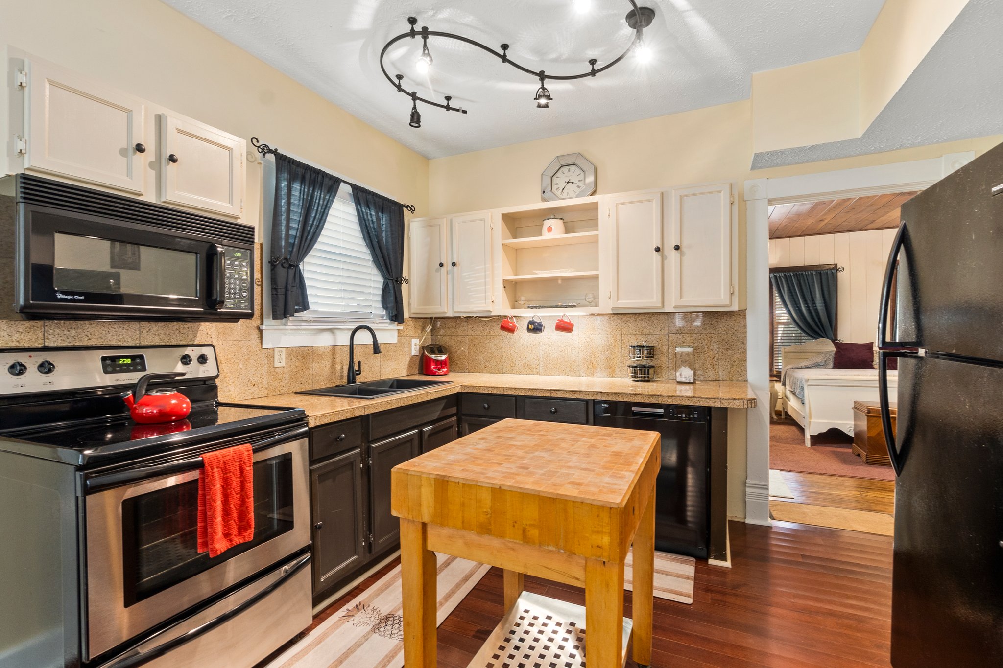  518 N 2nd Street, Fort Pierce, FL, 34950 - 物件實景