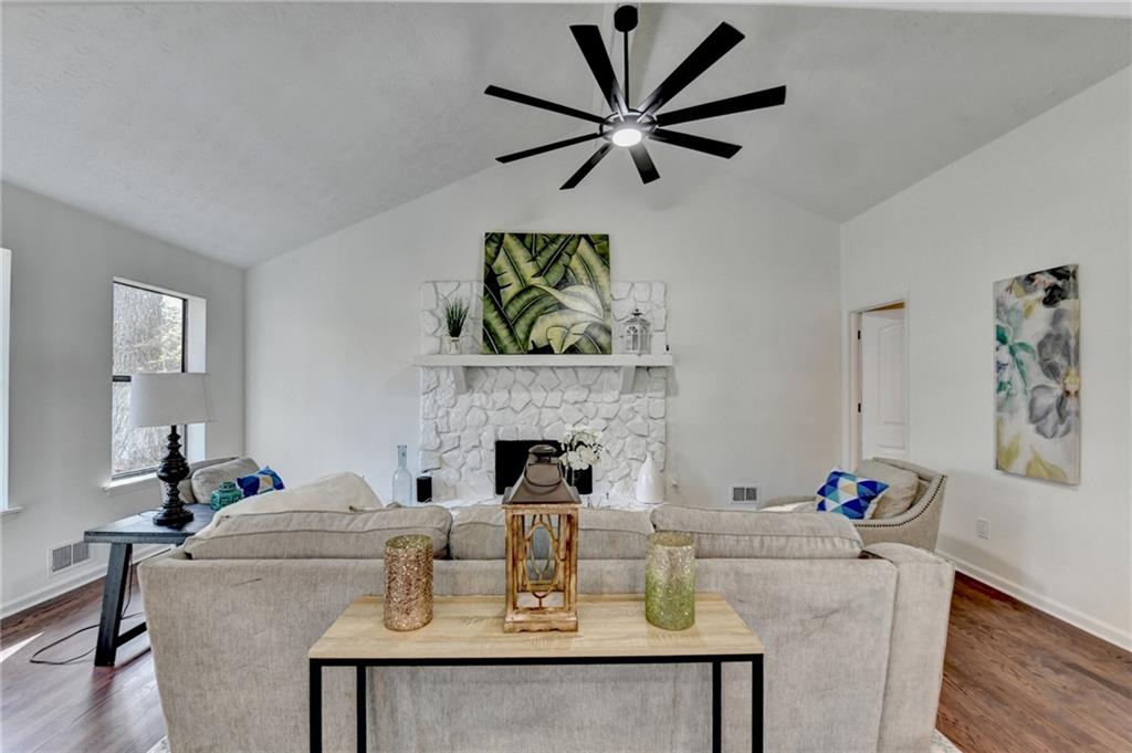 Roswell, Georgia, 30076, United States, 6 Bedrooms Bedrooms, ,3 BathroomsBathrooms,Residential,For Sale,2006214