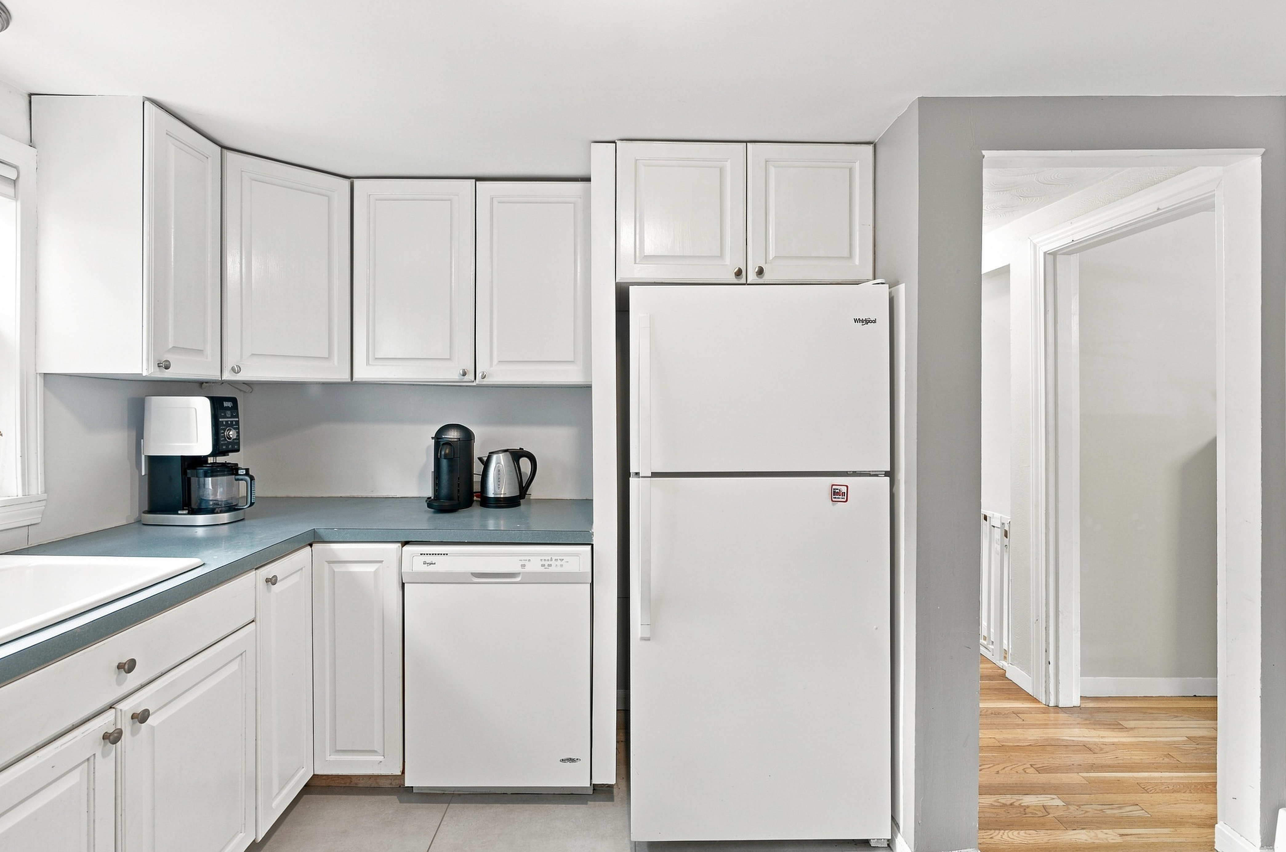  28 Preston St, Malden, MA, 02148 - 物件實景