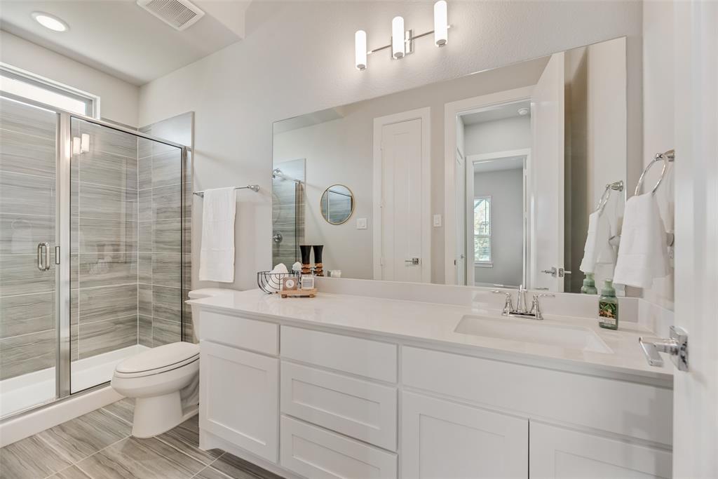Prosper, Texas, 75078, United States, 5 Bedrooms Bedrooms, ,4 BathroomsBathrooms,Residential,For Sale,1895124