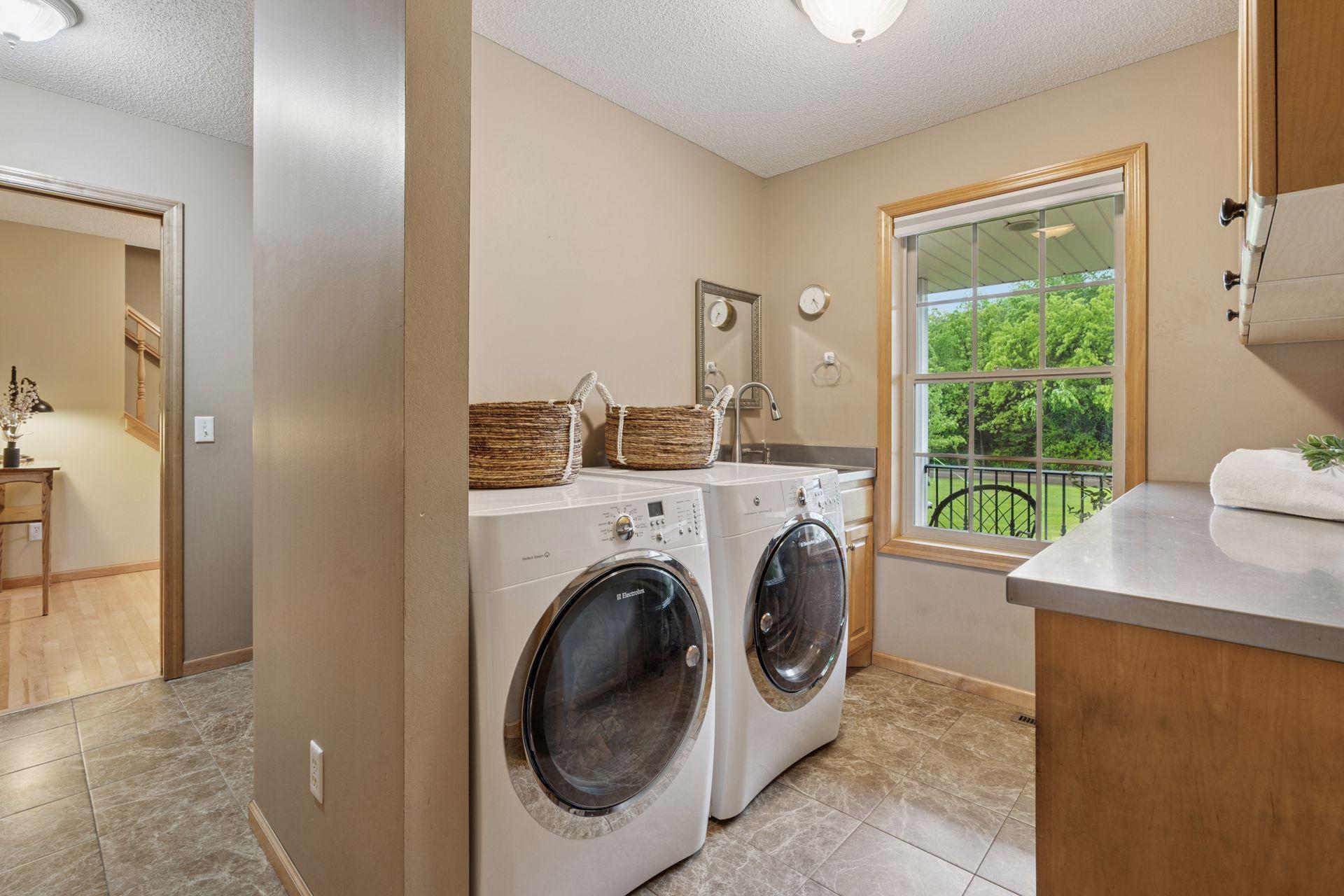 Andover, Minnesota, 55304, United States, 4 Bedrooms Bedrooms, ,3 BathroomsBathrooms,Residential,For Sale,1848923