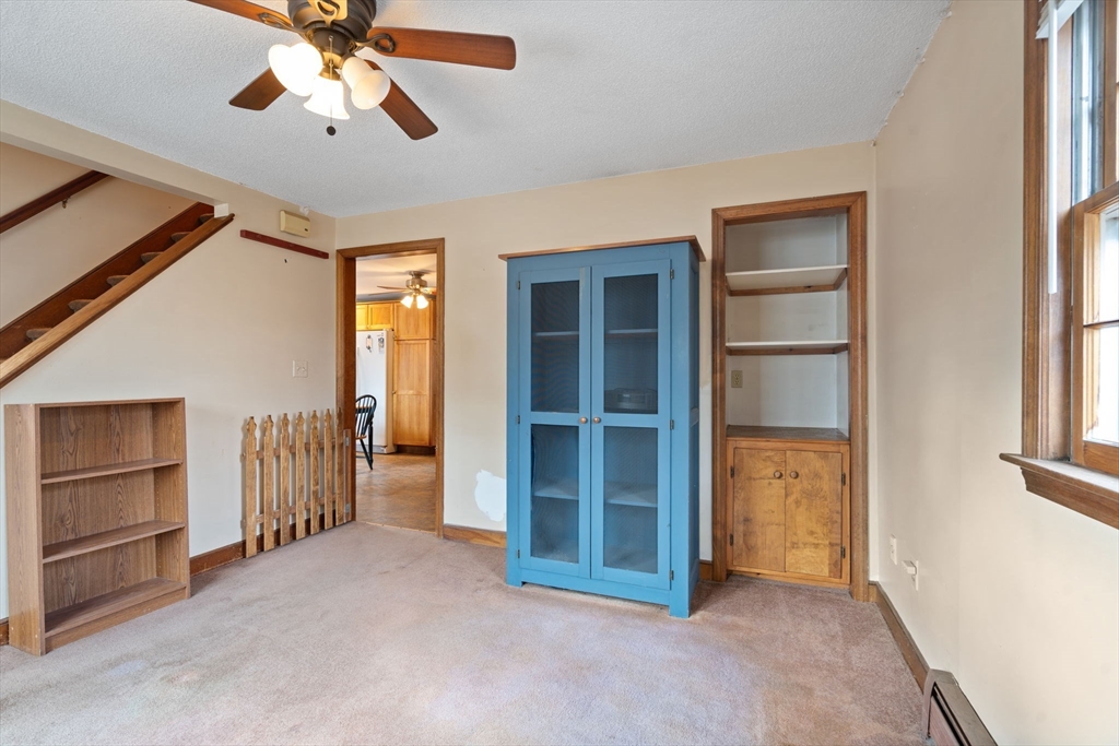 Maynard, Massachusetts, 01754, United States, 3 Bedrooms Bedrooms, ,2 BathroomsBathrooms,Residential,For Sale,1994819