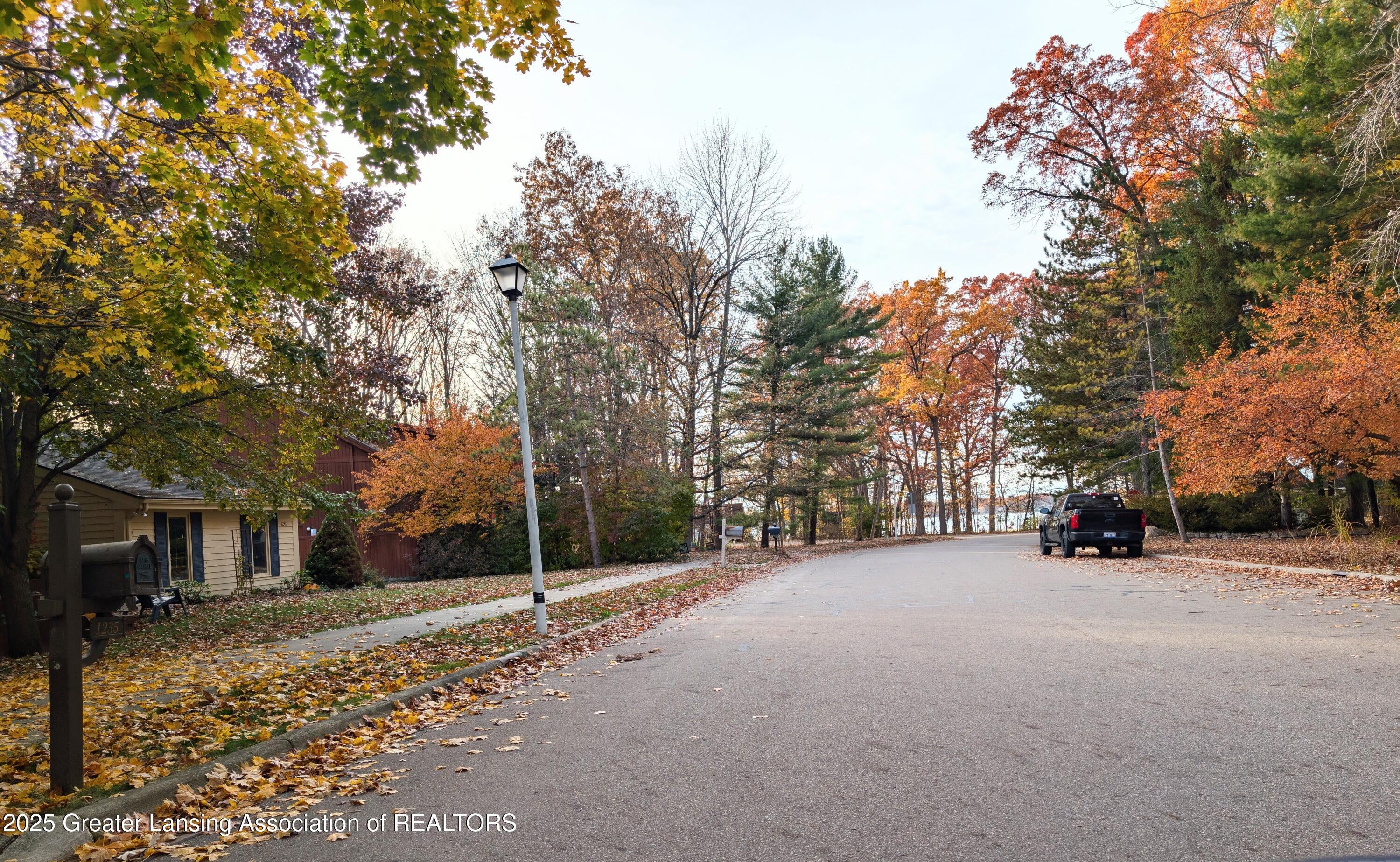 Haslett, Michigan, 48840, United States, 4 Bedrooms Bedrooms, ,4 BathroomsBathrooms,Residential,For Sale,1988994