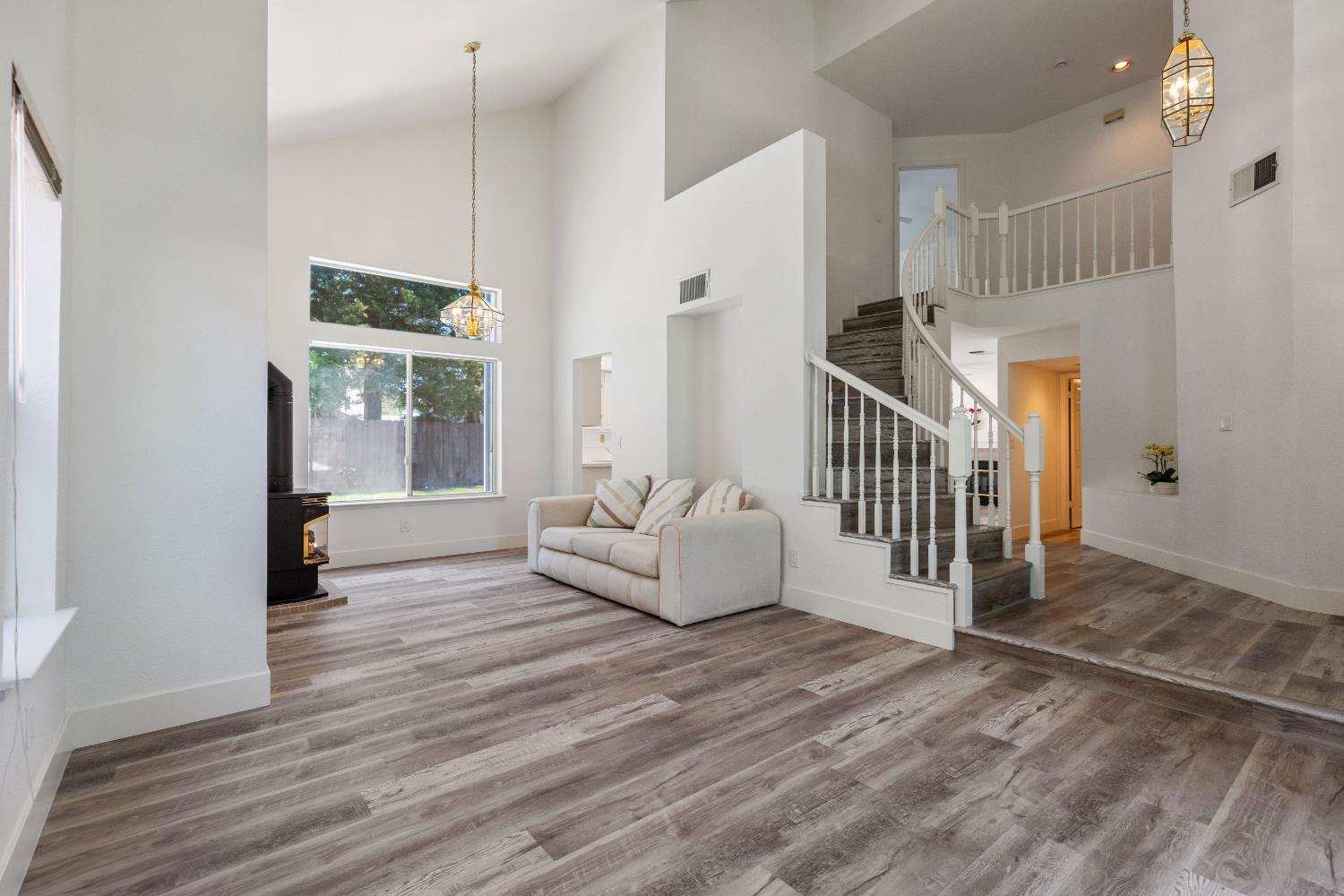 Roseville, California, 95747, United States, 3 Bedrooms Bedrooms, ,3 BathroomsBathrooms,Residential,For Sale,1976099