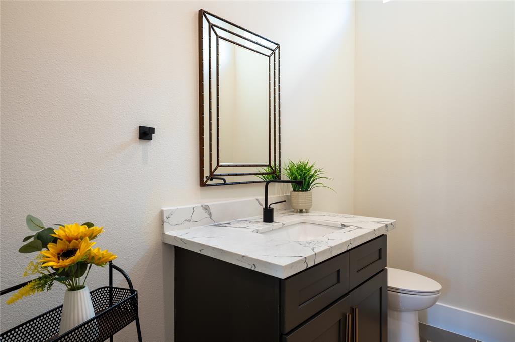 Houston, Texas, 77007, United States, 3 Bedrooms Bedrooms, ,4 BathroomsBathrooms,Residential,For Sale,1723683