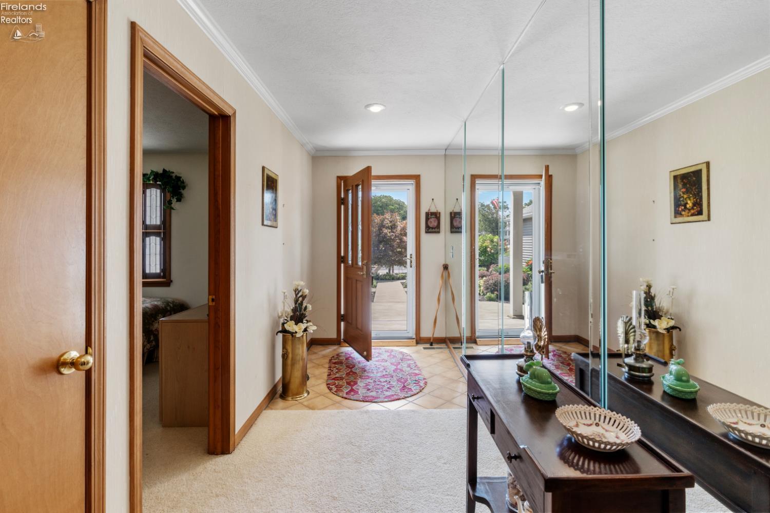 Port Clinton, Ohio, 43452, United States, 3 Bedrooms Bedrooms, ,2 BathroomsBathrooms,Residential,For Sale,1980144