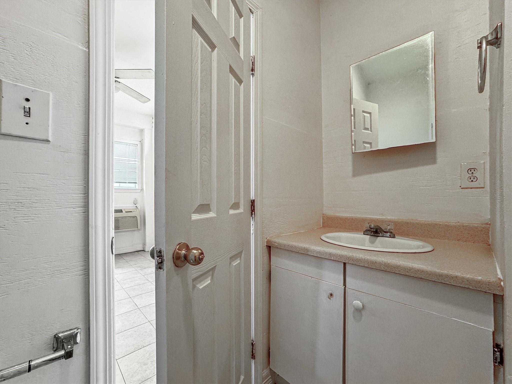 Galveston, Texas, 77551, United States, 4 Bedrooms Bedrooms, ,3 BathroomsBathrooms,Residential,For Sale,1934515