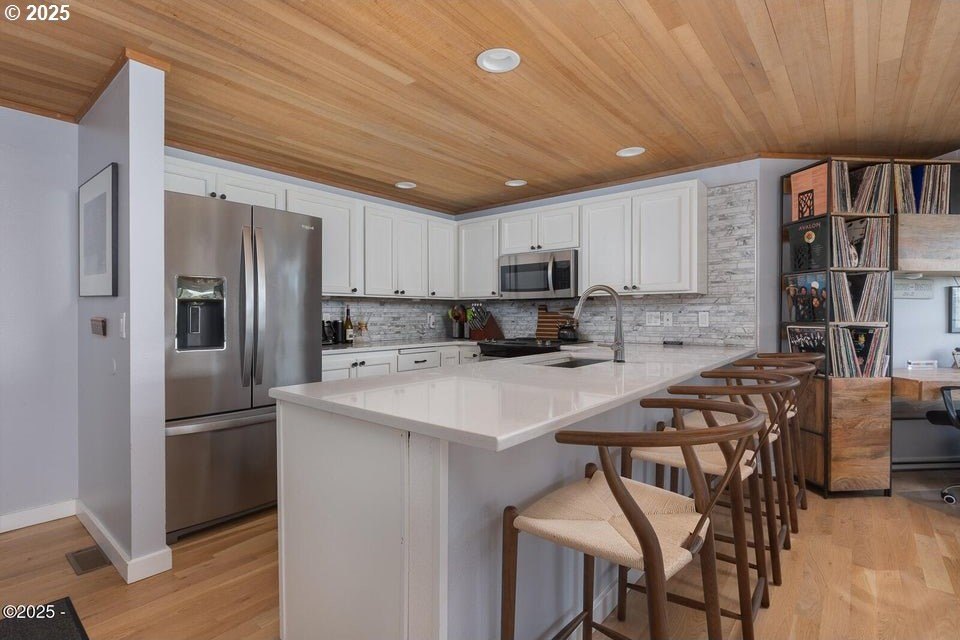 Depoe Bay, Oregon, 97341, United States, 2 Bedrooms Bedrooms, ,2 BathroomsBathrooms,Residential,For Sale,1988210