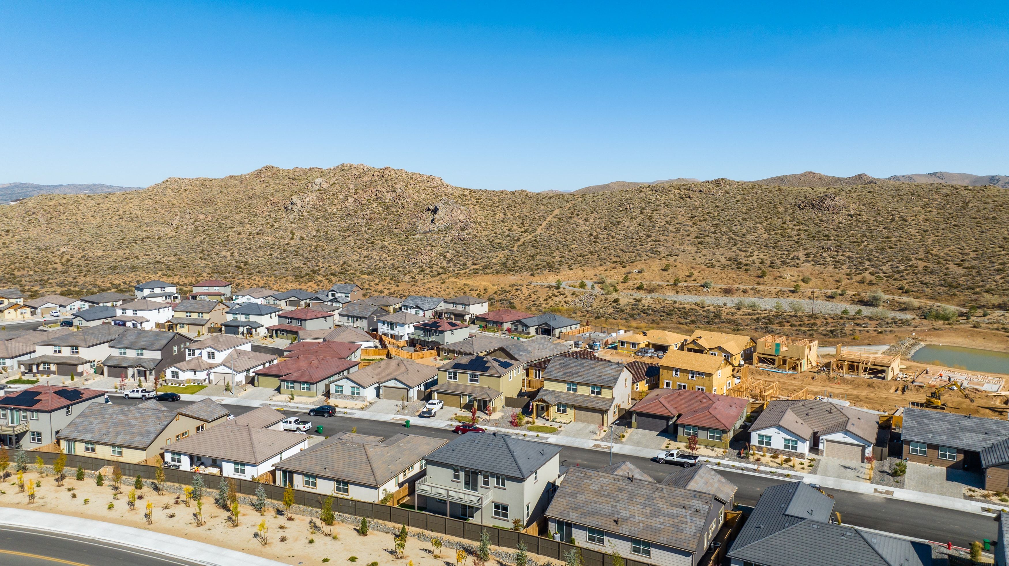  Upgraded Two Story with Unfiltered Peavine Views - 物件實景