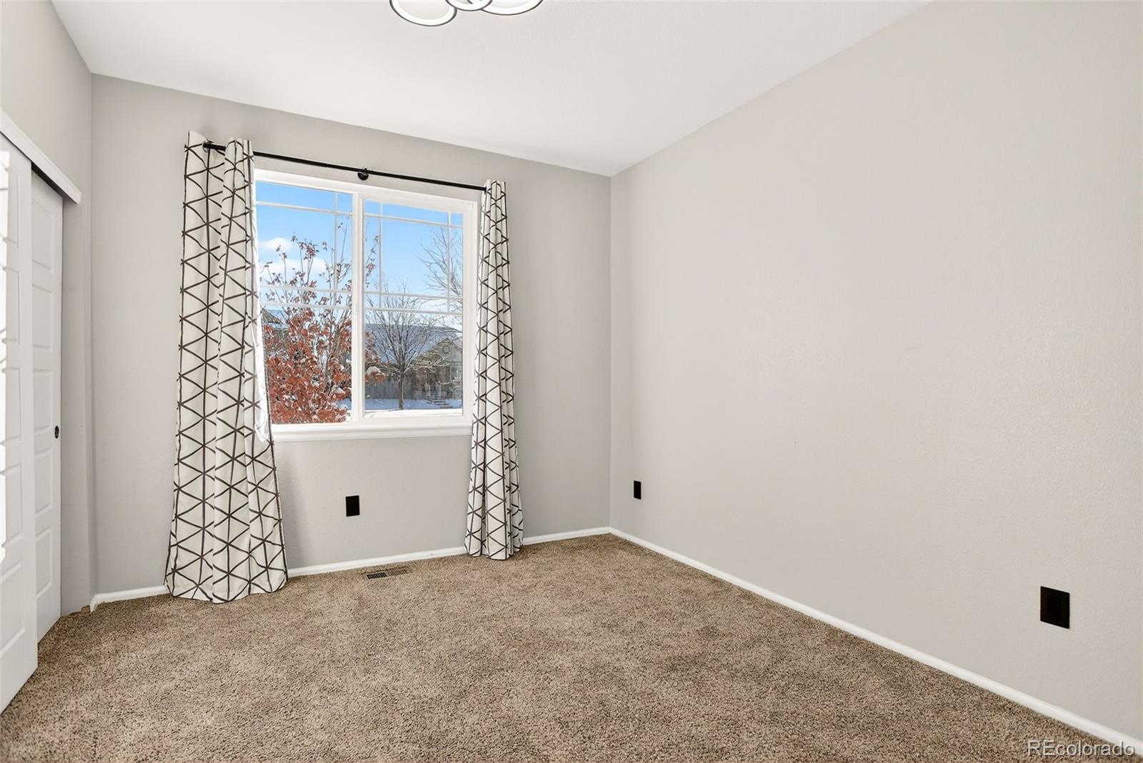 Aurora, Colorado, 80018, United States, 3 Bedrooms Bedrooms, ,3 BathroomsBathrooms,Residential,For Sale,2003114