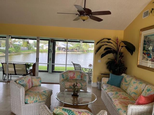 Hobe Sound, Florida, 33455, United States, 3 Bedrooms Bedrooms, ,2 BathroomsBathrooms,Residential,For Sale,1995149