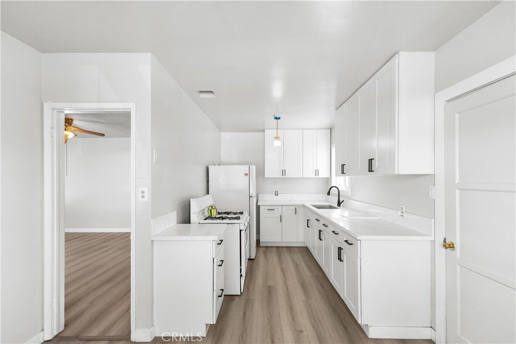 San Bernardino, California, 92410, United States, 3 Bedrooms Bedrooms, ,1 BathroomBathrooms,Residential,For Sale,2009258