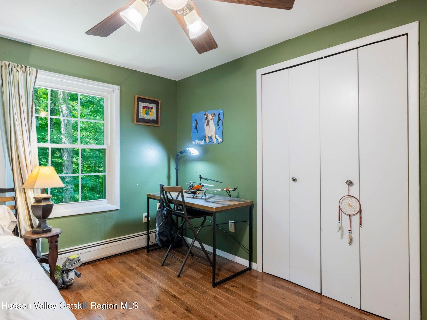 New Paltz, New York, 12561, United States, 4 Bedrooms Bedrooms, ,3 BathroomsBathrooms,Residential,For Sale,1849625