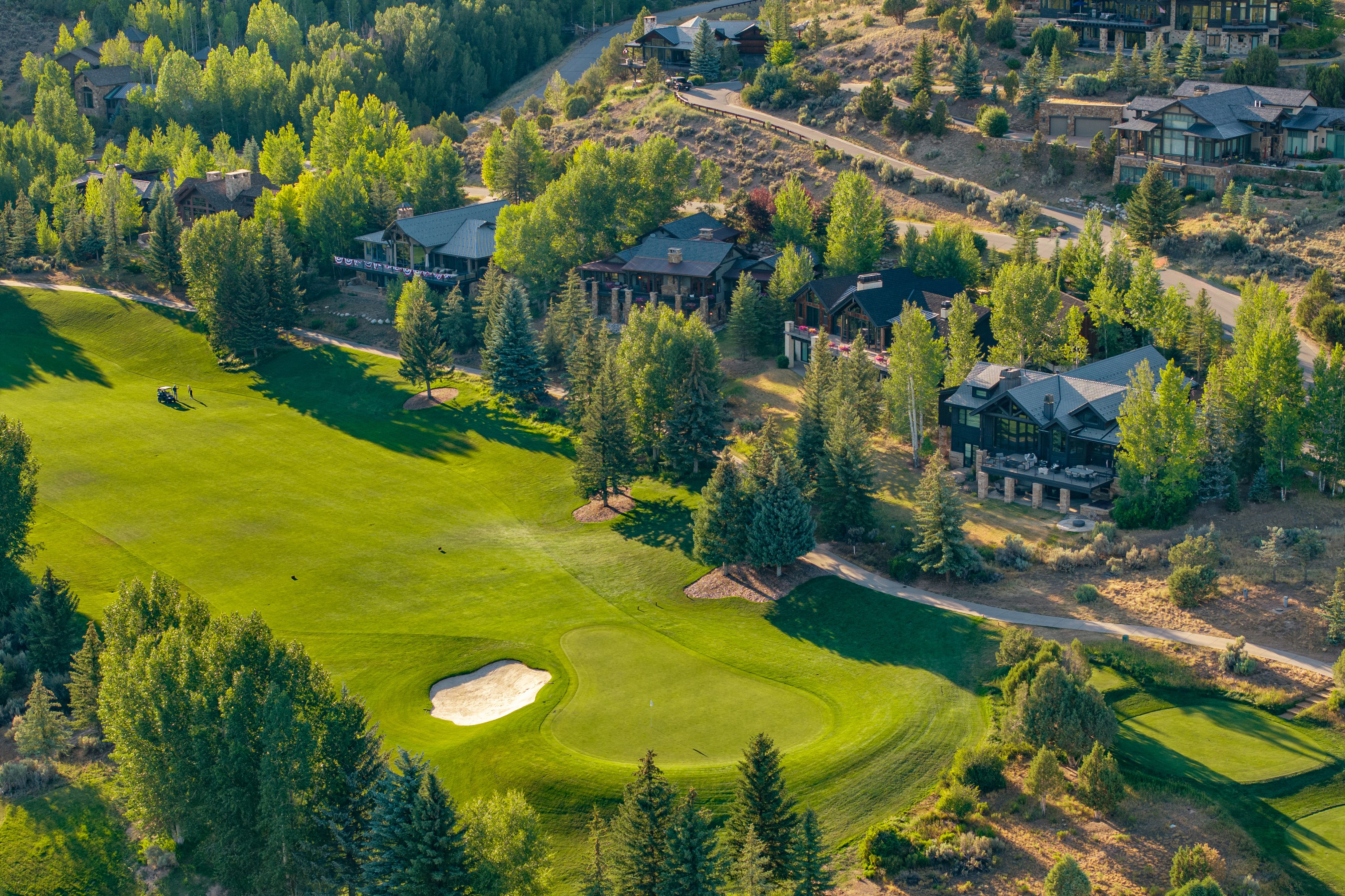  Tucked Within the Gates of Cordillera Valley Club - 物件實景